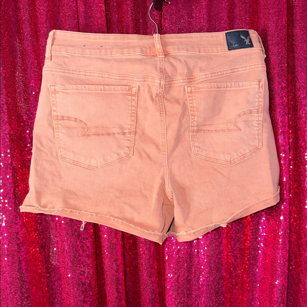 Women's American Eagle Blush Pink Denim Cutoff Shorts - Picture 2 of 6